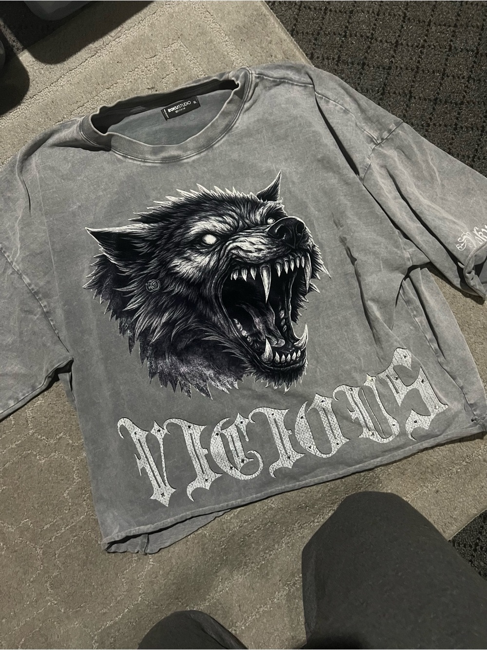 Mens/xl crop tee Gray Graphic Wolf Tee by Bershka
